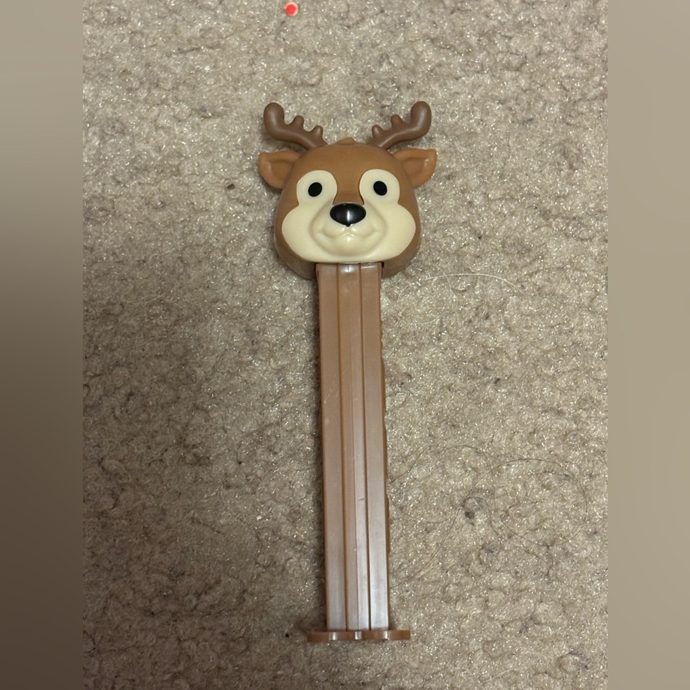 NWOT brown reindeer PEZ dispenser